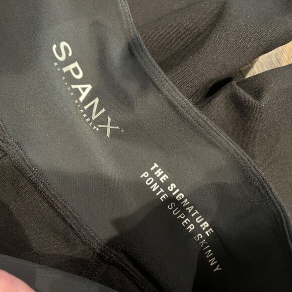NWT Spanx Sz 32 (14) Black Signature Ponte Super Skinny Pants Shapewear Leggings - Picture 3 of 12